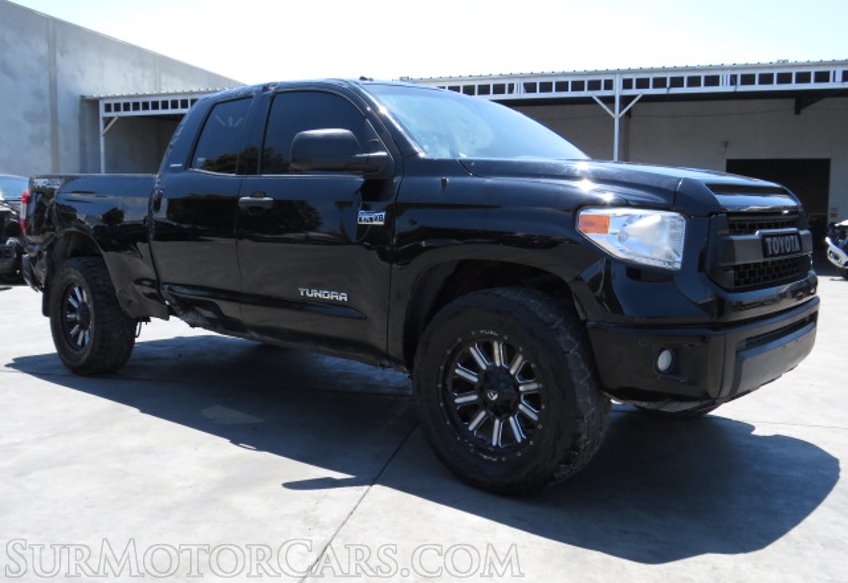 2017 Toyota Tundra 4WD - Image 4