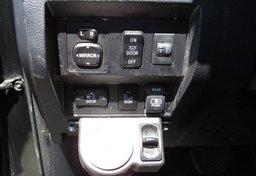 2017 Toyota Tundra 4WD - Image 43