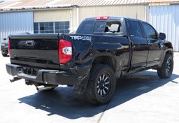 2017 Toyota Tundra 4WD - Image 8