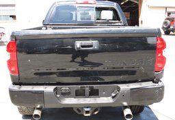 2017 Toyota Tundra 4WD - Image 10