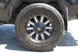 2017 Toyota Tundra 4WD - Image 17