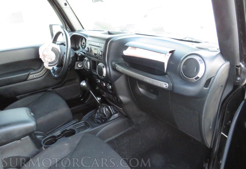 2016 Jeep Wrangler - Image 24