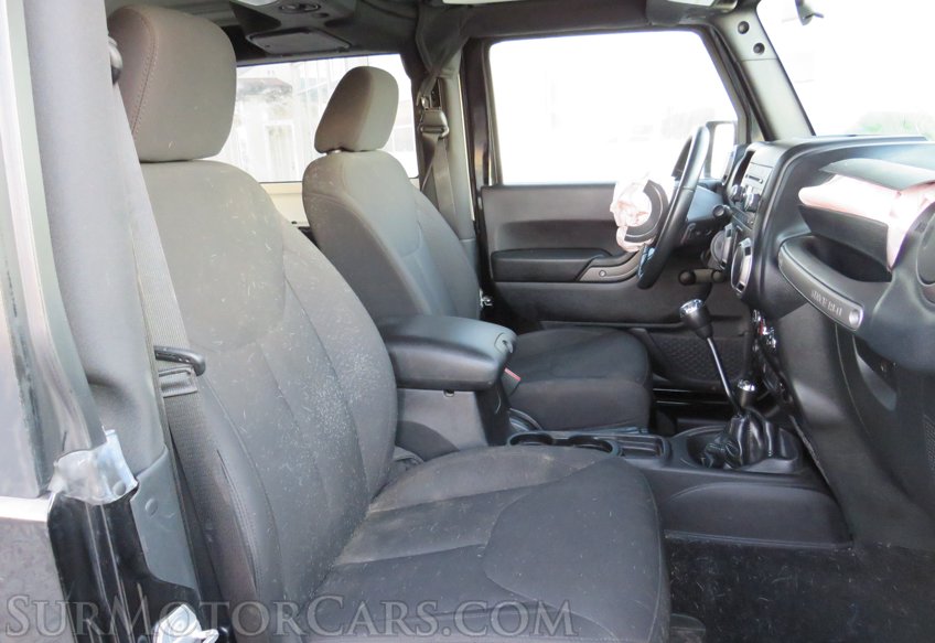 2016 Jeep Wrangler - Image 25