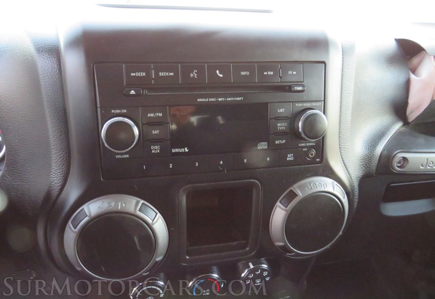 2016 Jeep Wrangler - Image 37