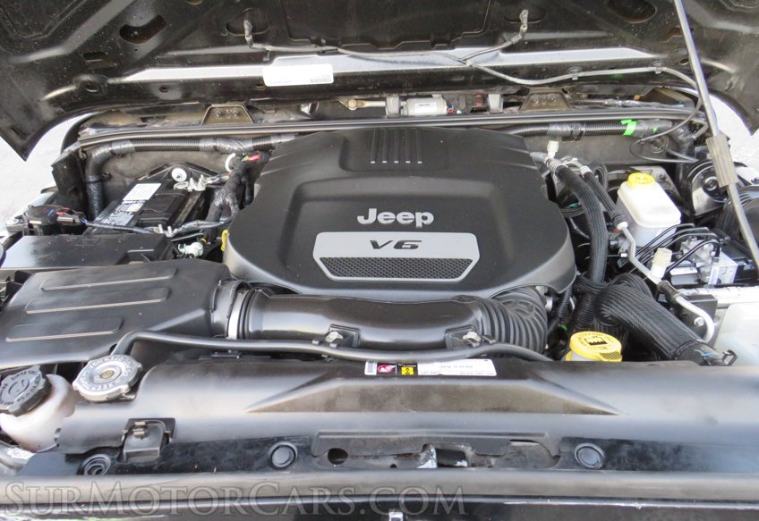 2016 Jeep Wrangler - Image 40