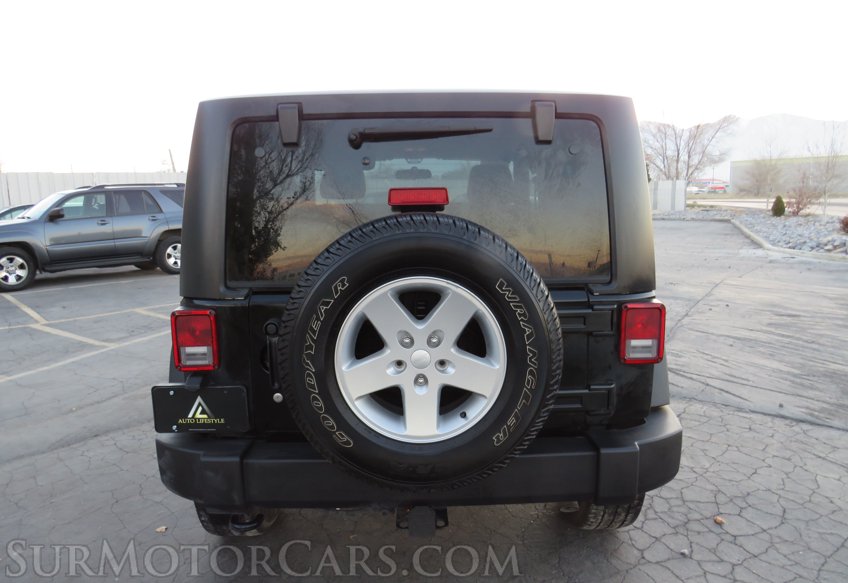 2016 Jeep Wrangler - Image 11