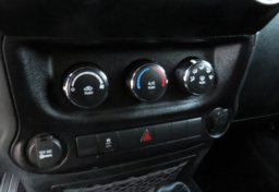 2016 Jeep Wrangler - Image 33