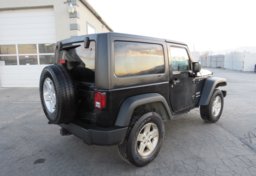 2016 Jeep Wrangler - Image 6