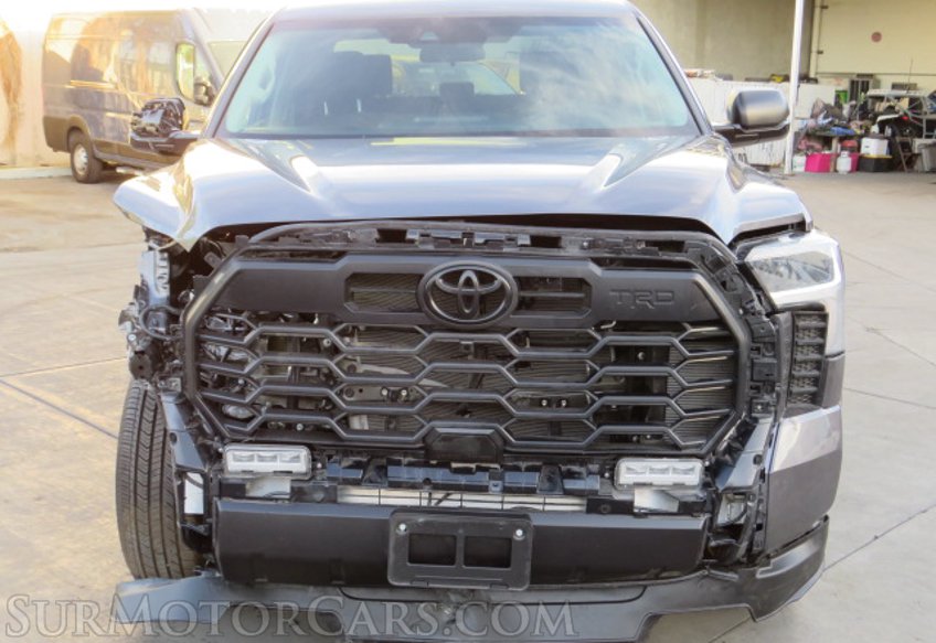 2022 Toyota Tundra 4WD - Image 11