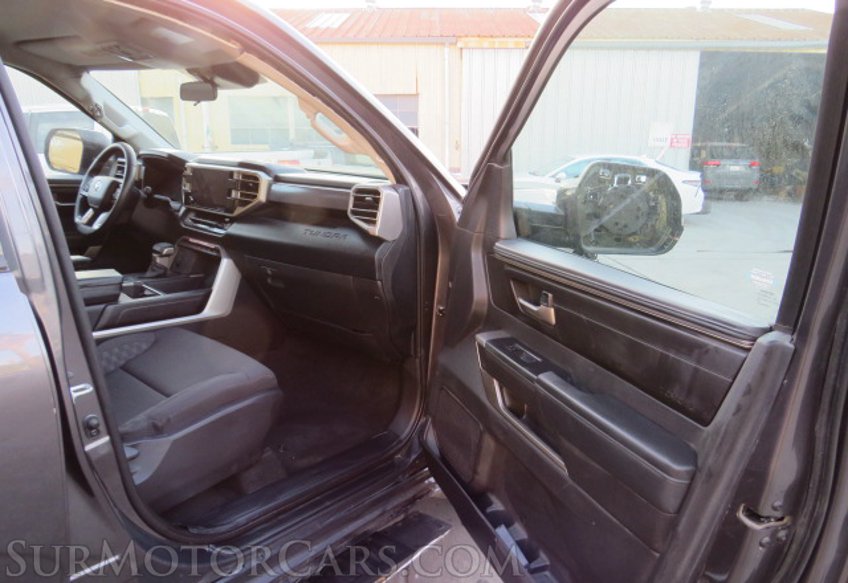 2022 Toyota Tundra 4WD - Image 25