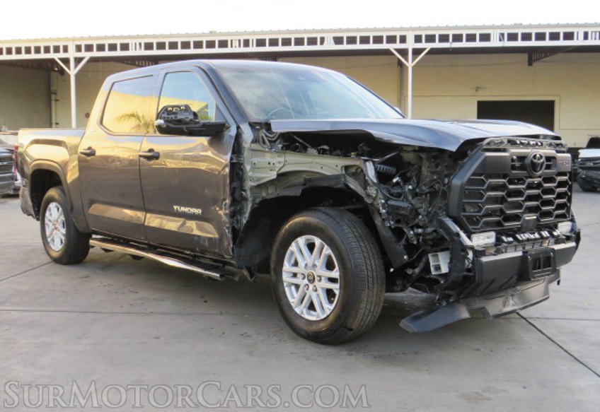 2022 Toyota Tundra 4WD - Image 4