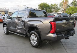 2022 Toyota Tundra 4WD - Image 10