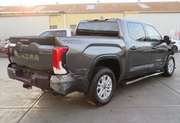 2022 Toyota Tundra 4WD - Image 9