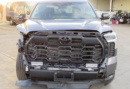 2022 Toyota Tundra 4WD - Image 11