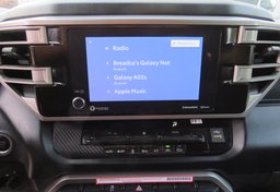 2022 Toyota Tundra 4WD - Image 38