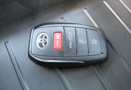 2022 Toyota Tundra 4WD - Image 41