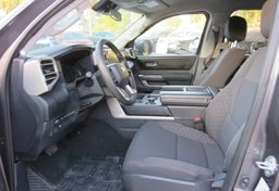 2022 Toyota Tundra 4WD - Image 28