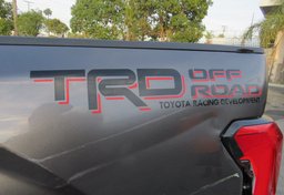 2022 Toyota Tundra 4WD - Image 16