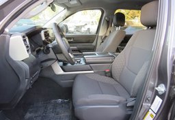 2022 Toyota Tundra 4WD - Image 30