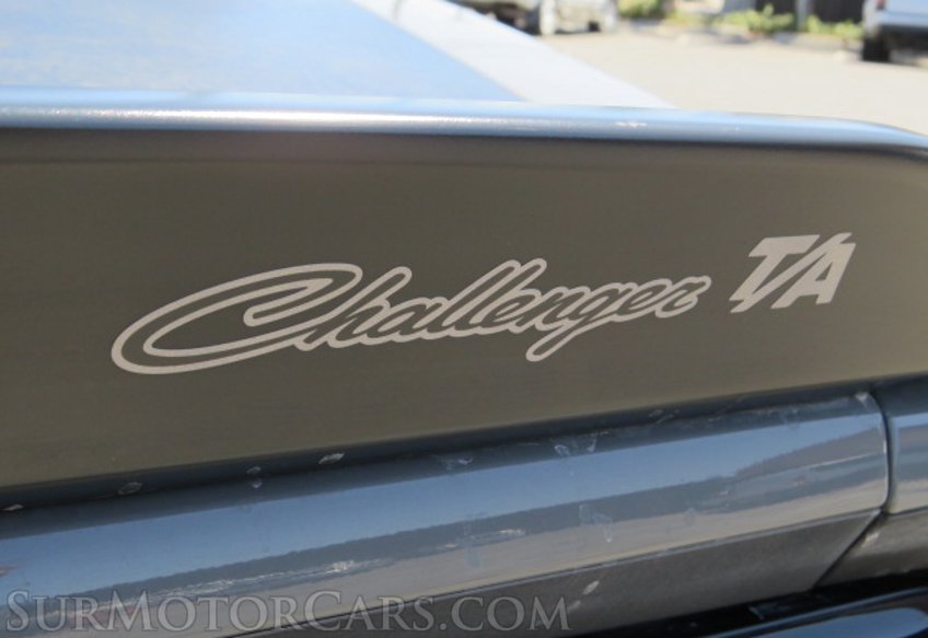 2017 Dodge Challenger - Image 19