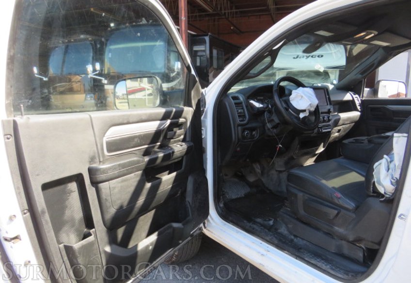 2022 Ram 2500 - Image 24