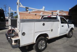 2022 Ram 2500 - Image 8