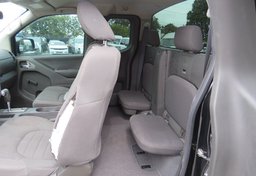 2019 Nissan Frontier - Image 27