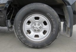 2019 Nissan Frontier - Image 16