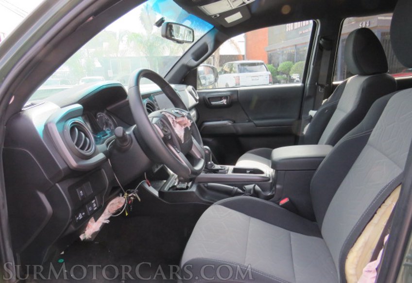 2022 Toyota Tacoma - Image 25