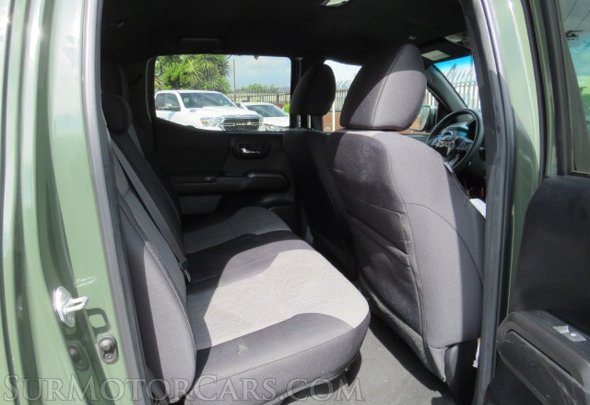 2022 Toyota Tacoma - Image 32