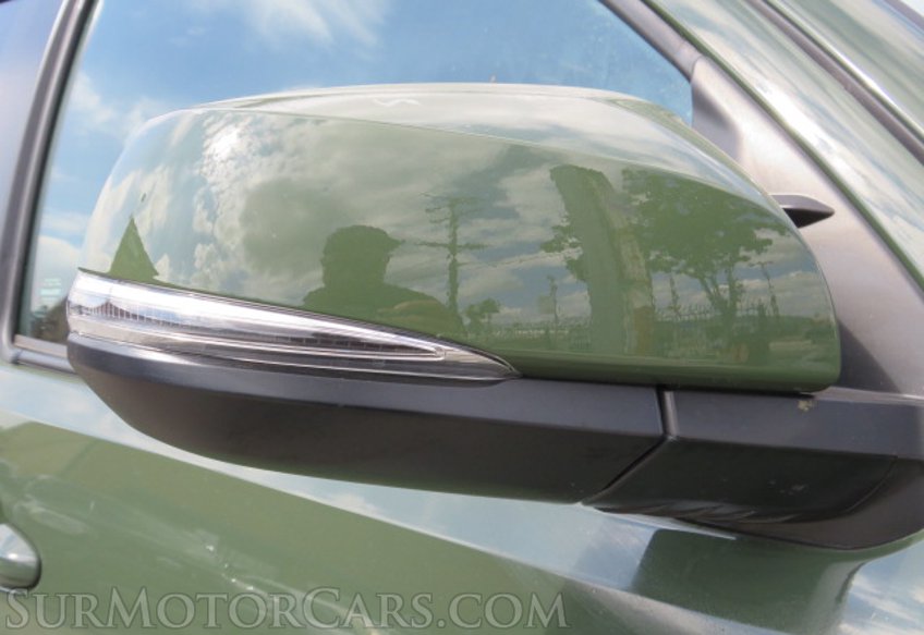 2022 Toyota Tacoma - Image 14