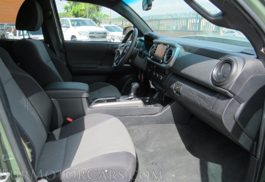 2022 Toyota Tacoma - Image 26