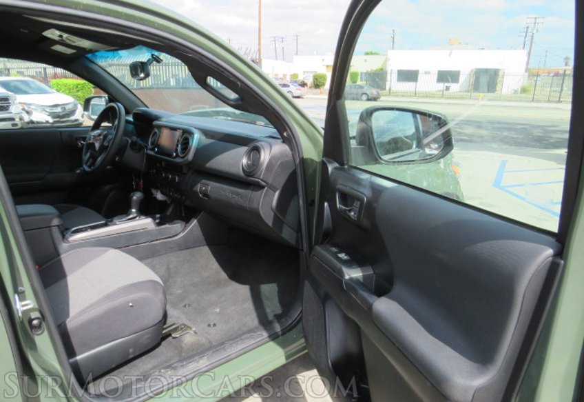 2022 Toyota Tacoma - Image 22