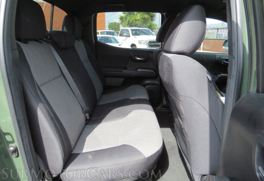 2022 Toyota Tacoma - Image 30