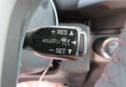 2022 Toyota Tacoma - Image 44