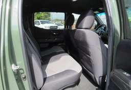 2022 Toyota Tacoma - Image 32