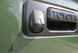 2022 Toyota Tacoma - Image 18