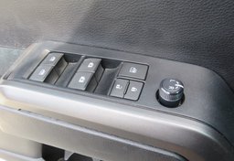 2022 Toyota Tacoma - Image 40