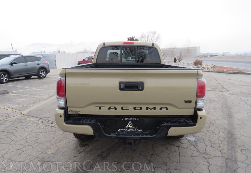 2020 Toyota Tacoma 4WD - Image 11