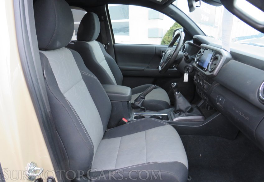 2020 Toyota Tacoma 4WD - Image 30