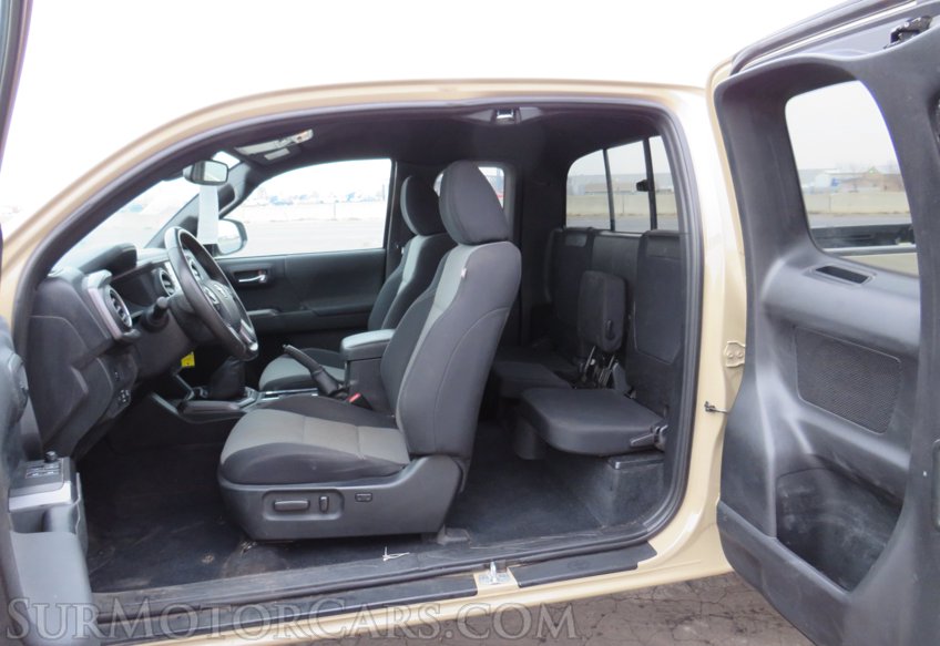 2020 Toyota Tacoma 4WD - Image 31