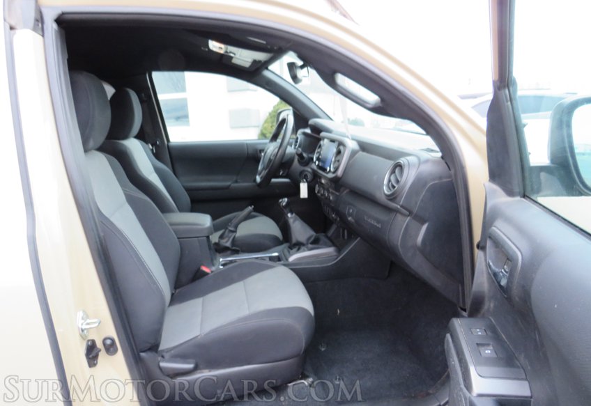 2020 Toyota Tacoma 4WD - Image 32