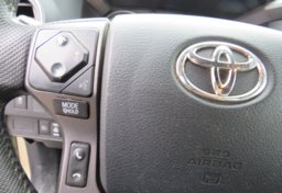 2020 Toyota Tacoma 4WD - Image 37