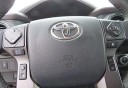 2020 Toyota Tacoma 4WD - Image 36