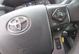2020 Toyota Tacoma 4WD - Image 35