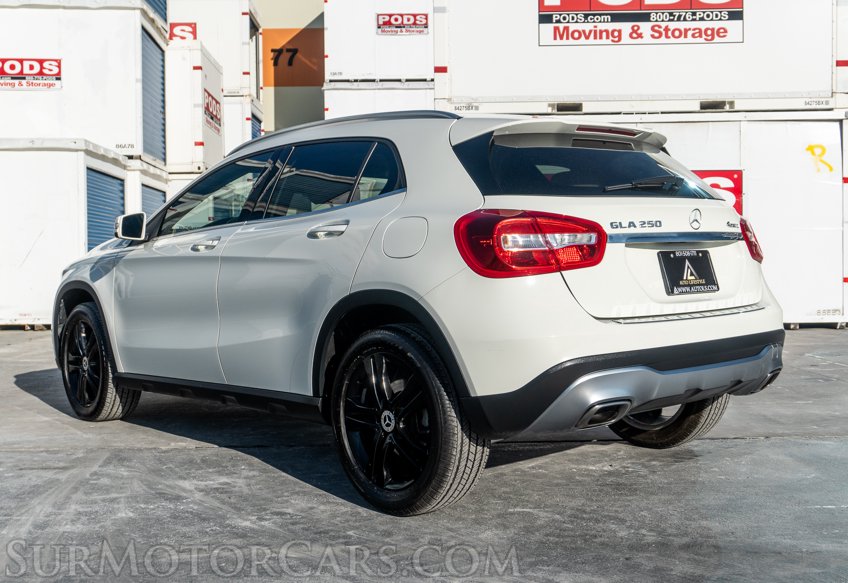 2018 Mercedes-Benz GLA - Image 9