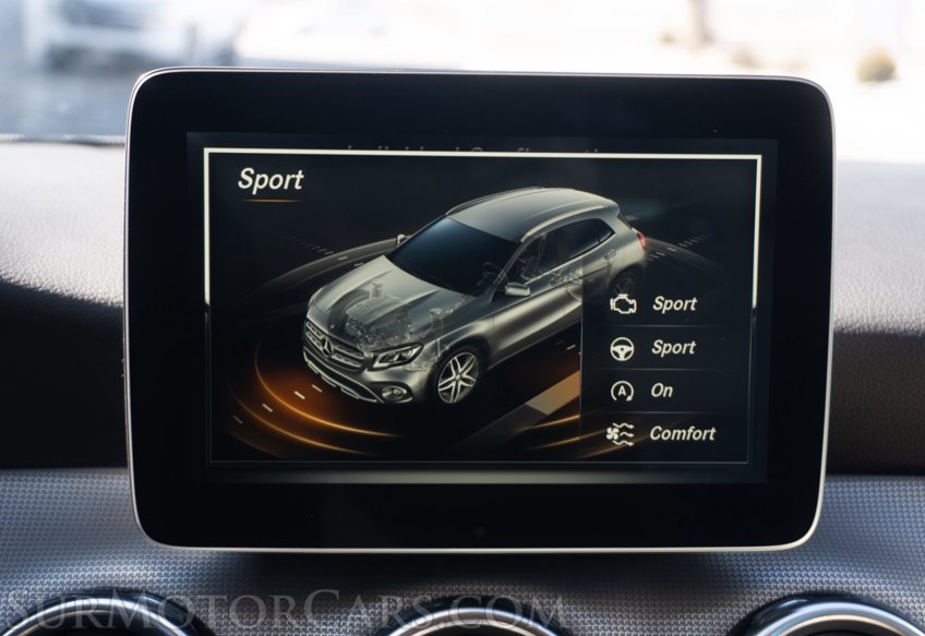 2018 Mercedes-Benz GLA - Image 47