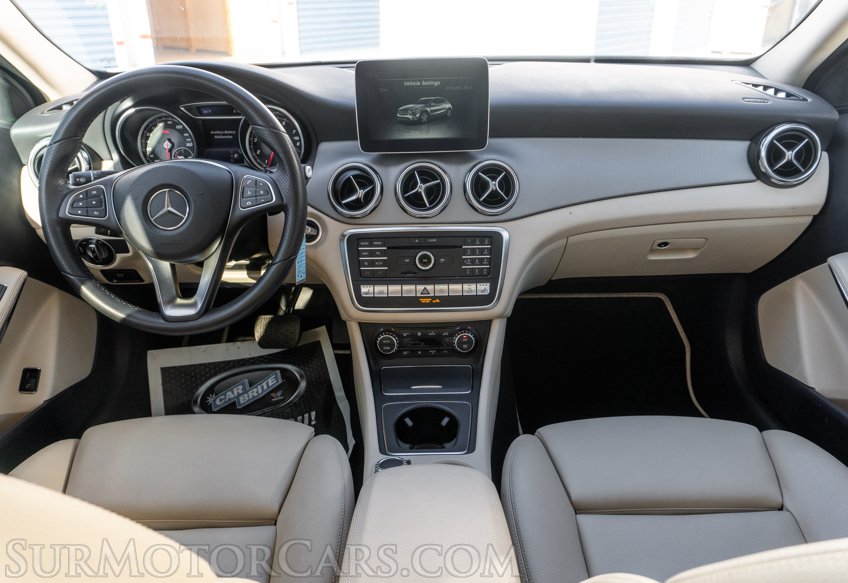 2018 Mercedes-Benz GLA - Image 48