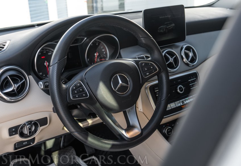 2018 Mercedes-Benz GLA - Image 4