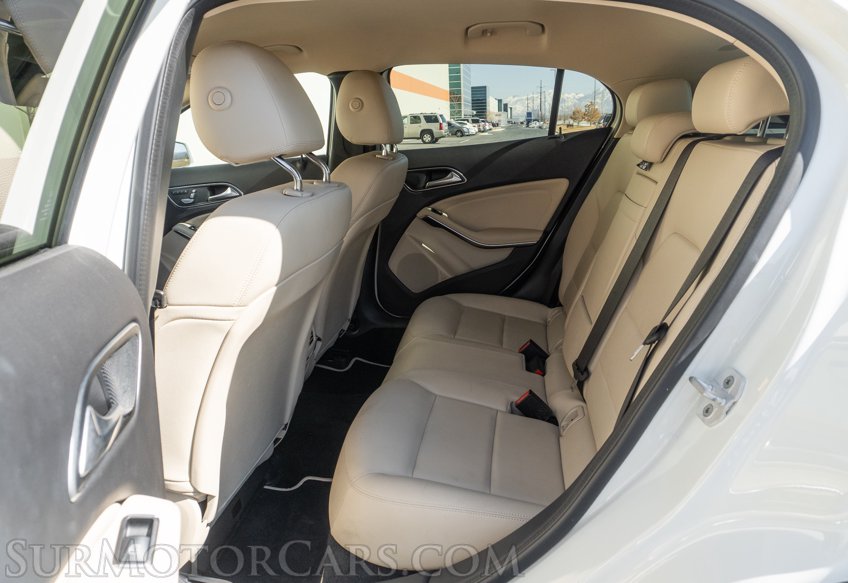2018 Mercedes-Benz GLA - Image 21